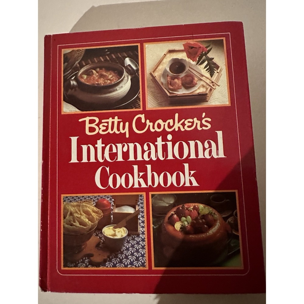 Betty Crocker's International Cookbook Hardcover Mills Betty Croc